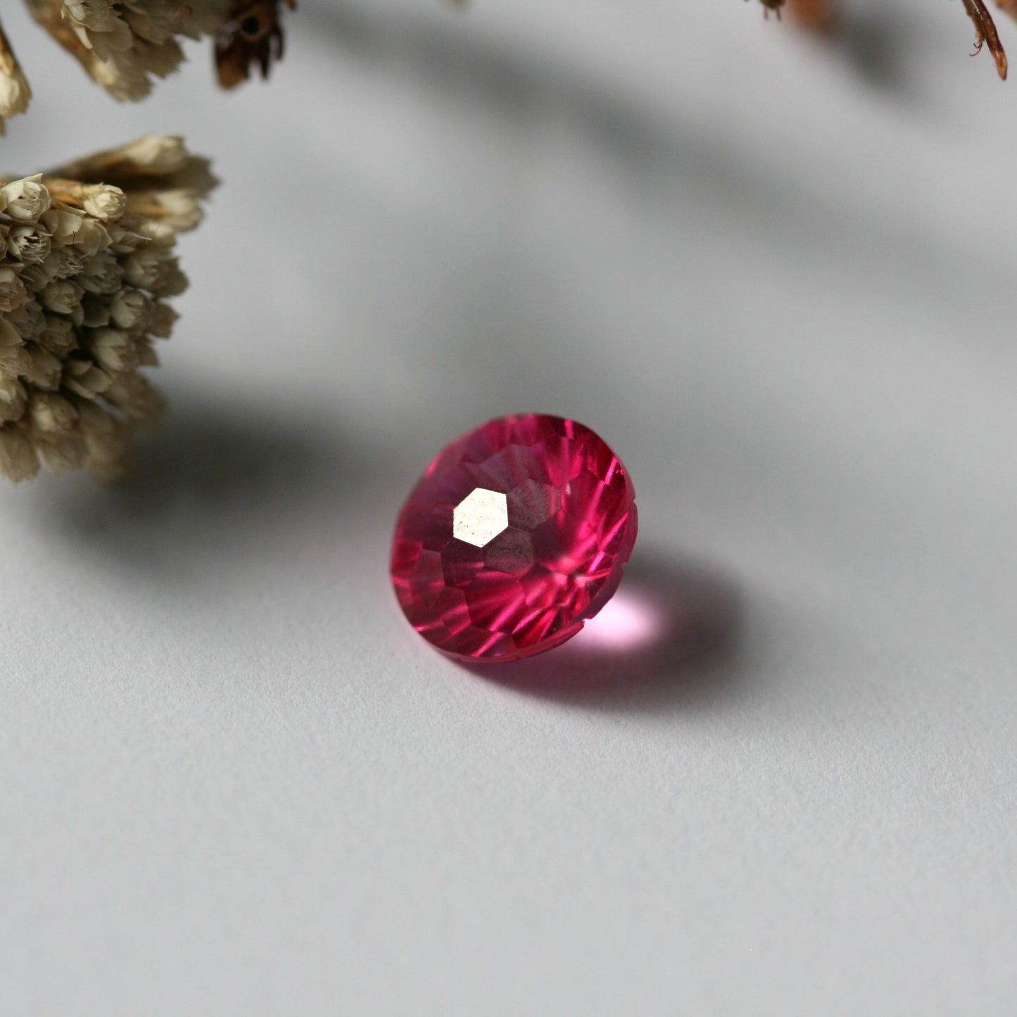 4.4ct Pink Topaz - Round Flower Cut - 10mm