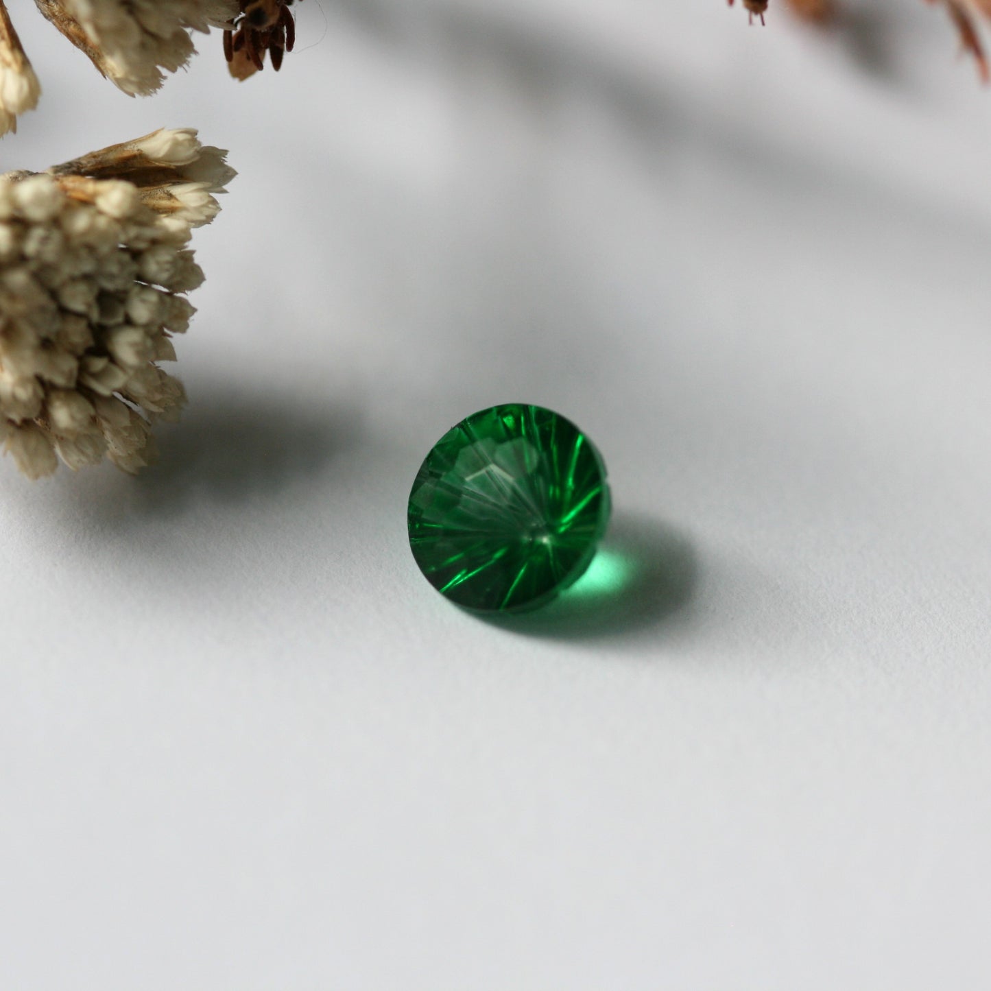 2.3ct Green Topaz - Round Flower Cut - 8mm