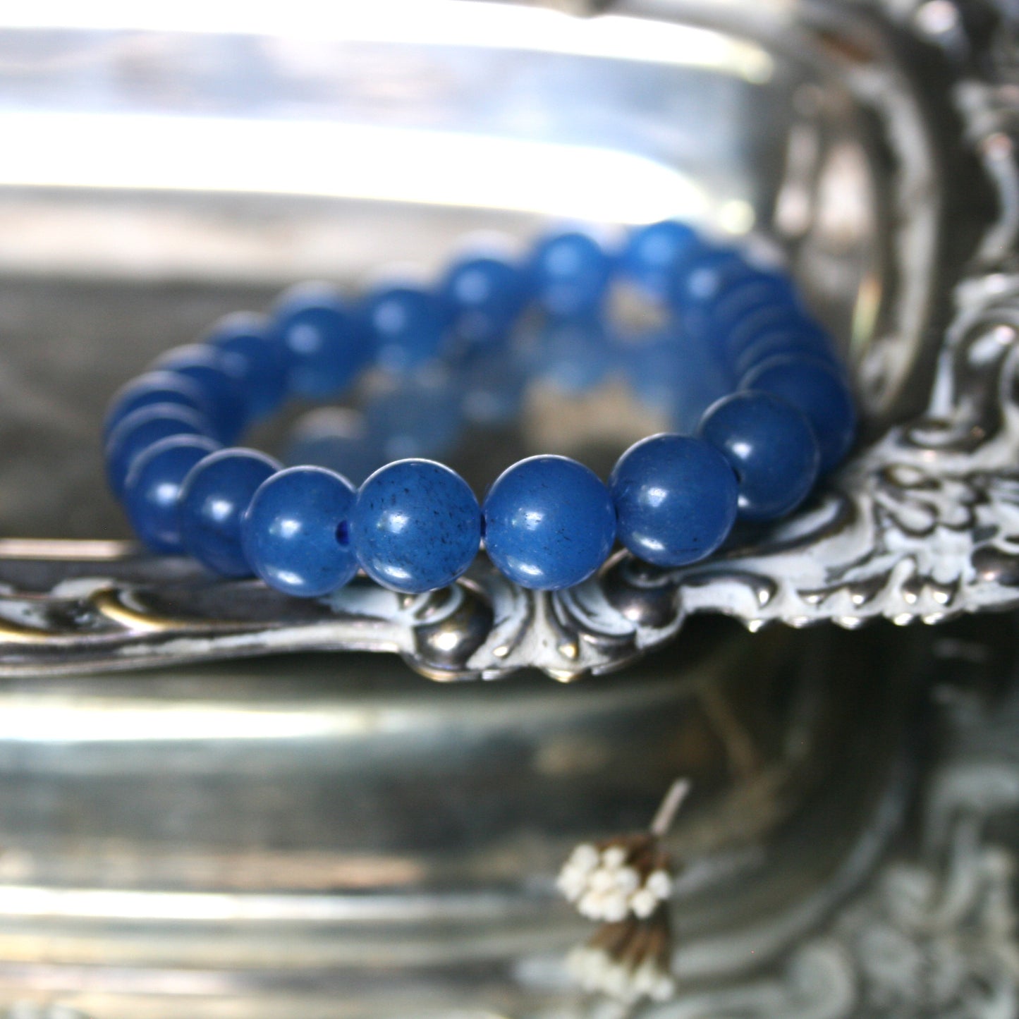 8mm Round Blue Agate Bead Bracelet
