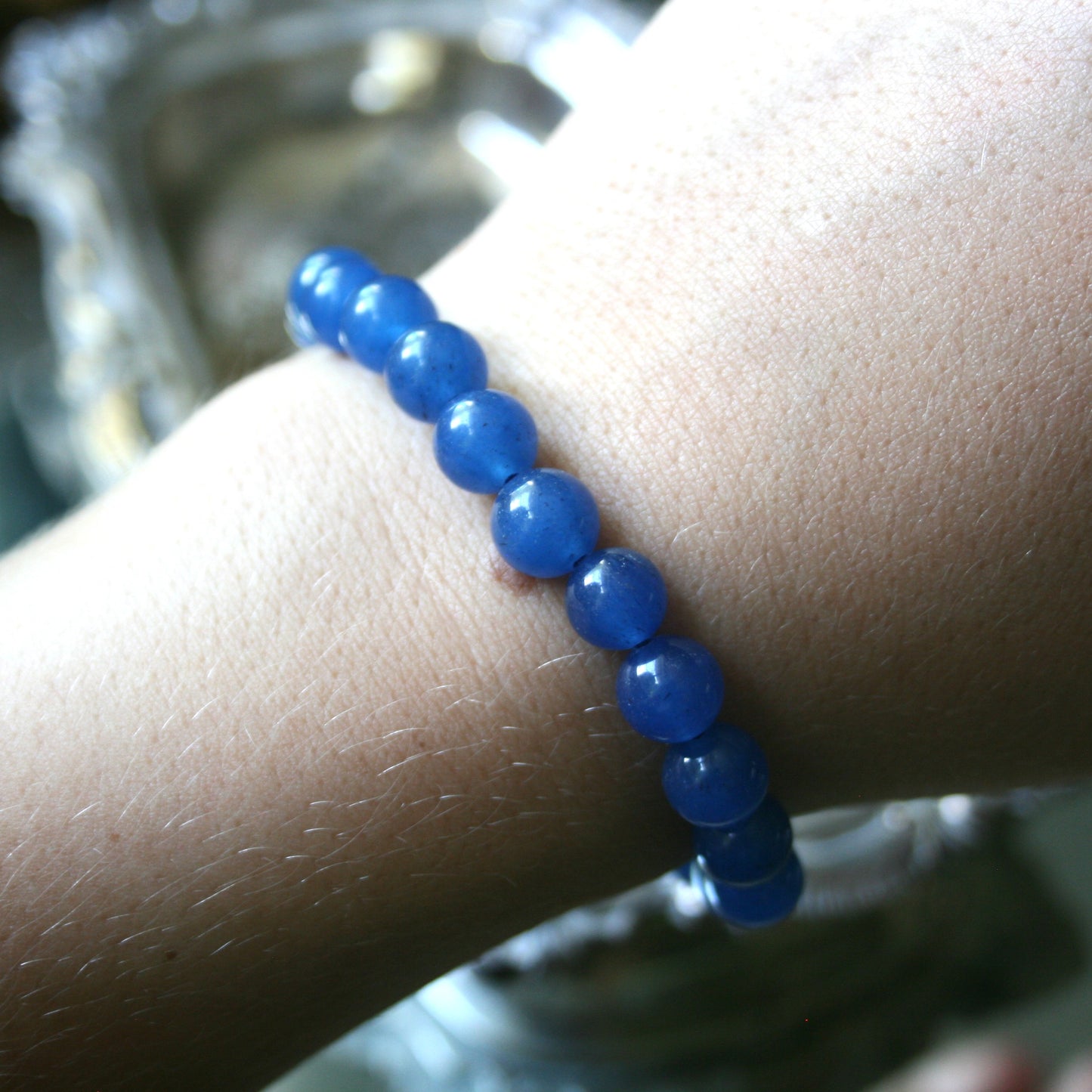 8mm Round Blue Agate Bead Bracelet