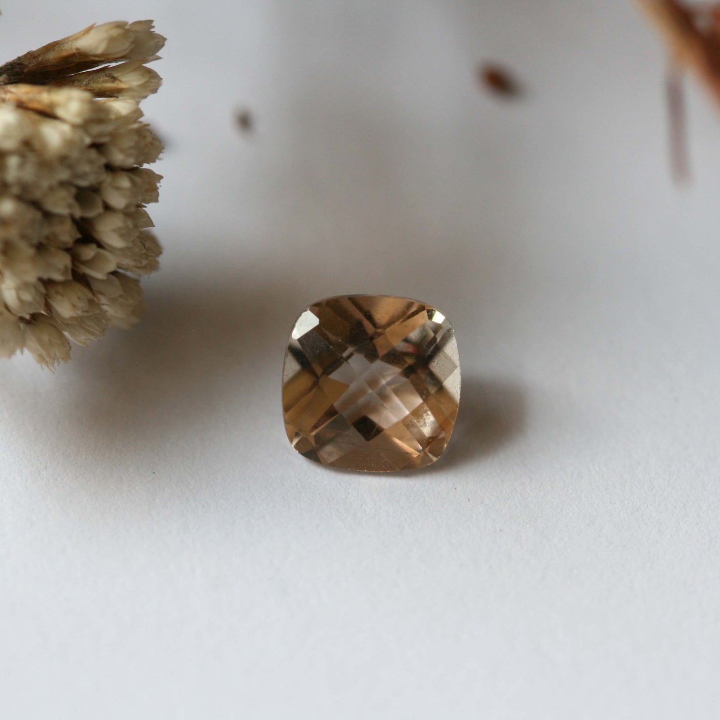 1.8ct Champagne Topaz - Cushion Cut - 7.1x7.1mm