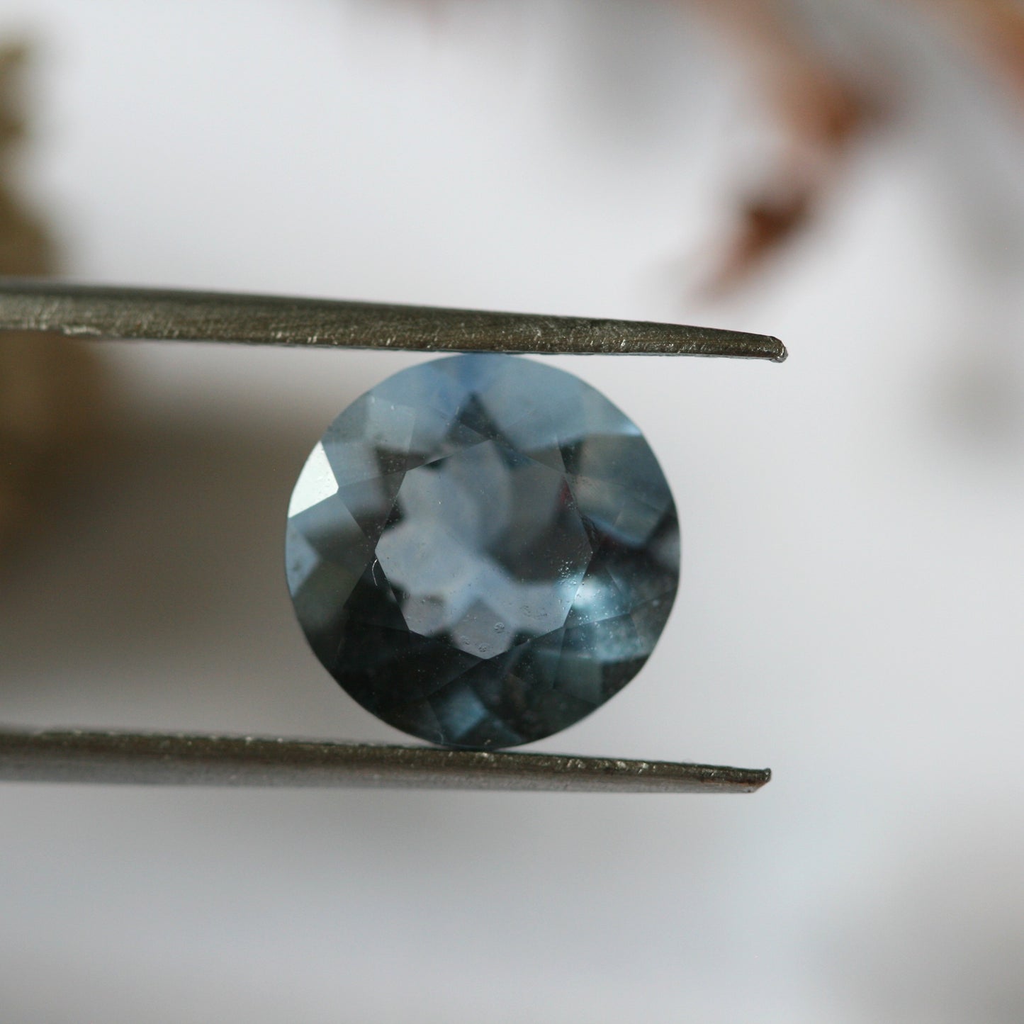3.2ct Fluorite - Round Cut - 9mm